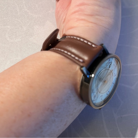 Unemployed Philosophers Guild Unisex Watch The Penny Earthing Watch Wrist - Picture 5 of 10